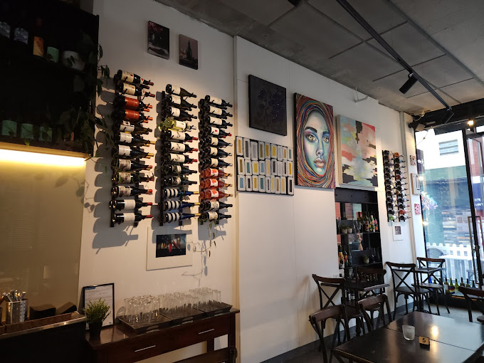 Ruelle Wine Bar